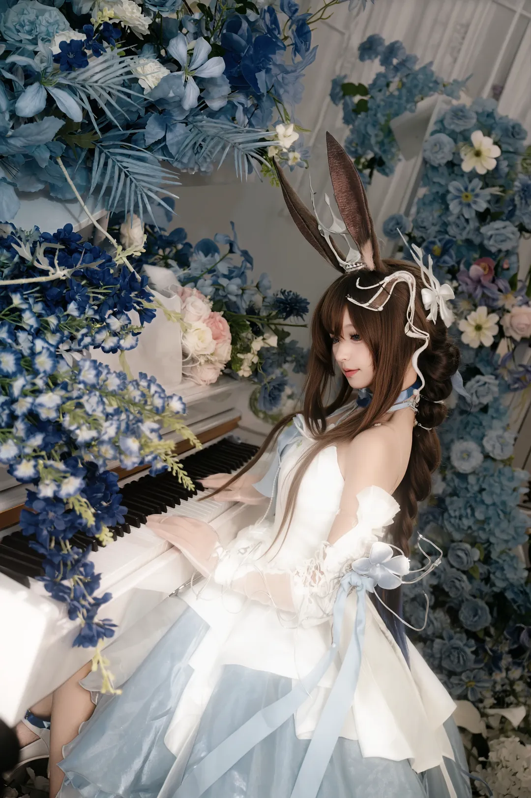 【阿米婭cos】明日方舟羅德島的藍色花海與音樂旋律 - 第 9 張