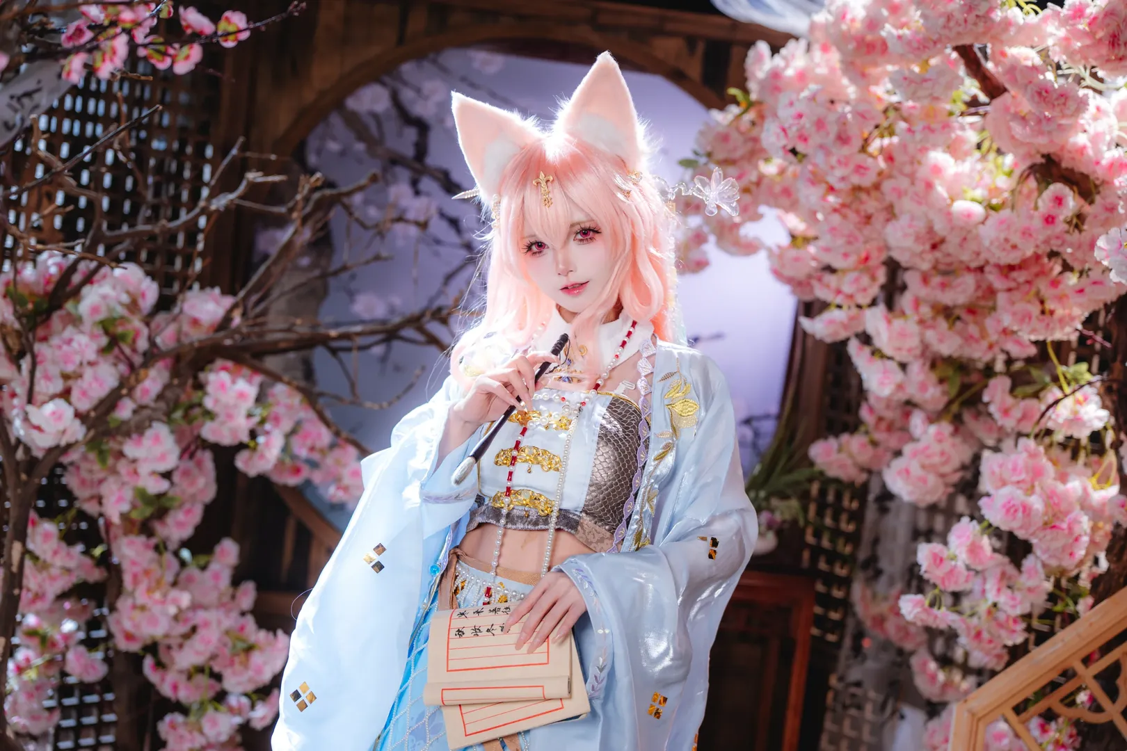 【鴻雪cos】行夢側畔的櫻花紙傘，藍紗搖曳拍出東方仙氣 - 第 4 張