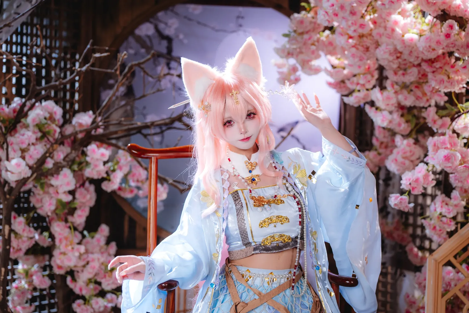 【鴻雪cos】行夢側畔的櫻花紙傘，藍紗搖曳拍出東方仙氣 - 第 5 張