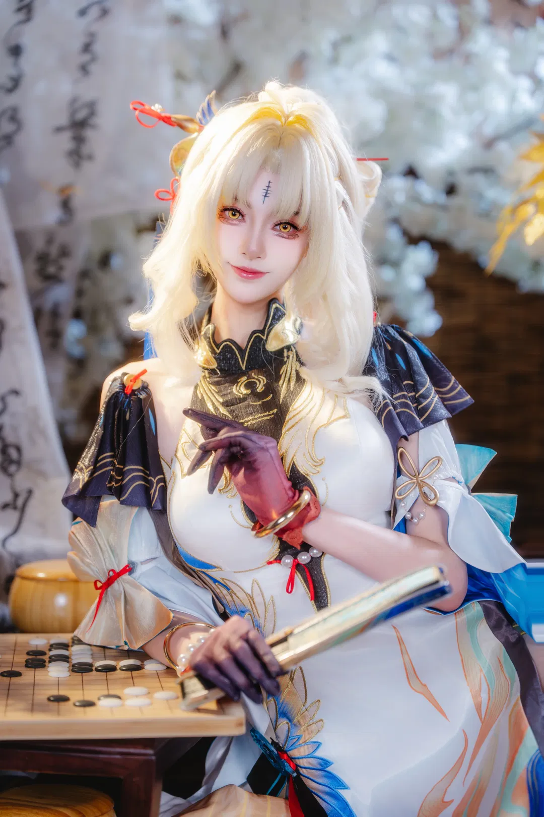 【穗穗cos】鸣潮里的白蓝国风，落子与开扇 - 第 2 张