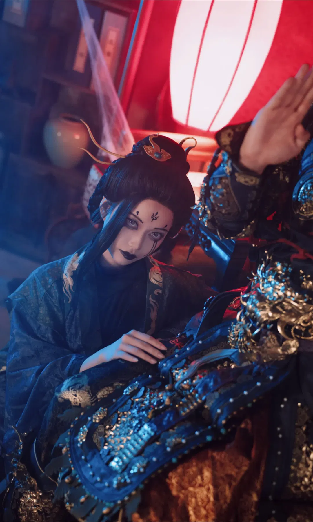 黑神话悟空cos 暗黑风妆造与红金氛围的碰撞 - 第 10 张