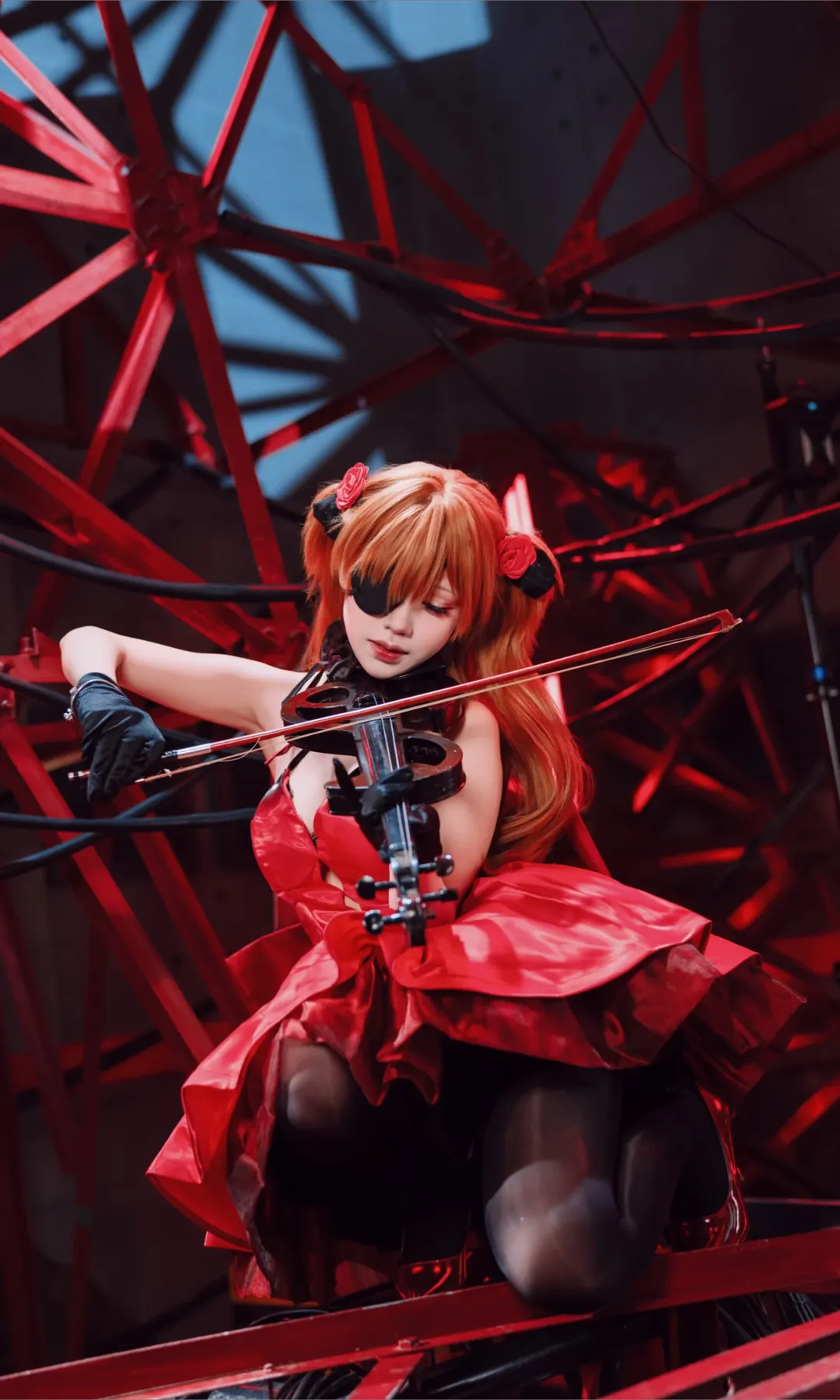 【明日香cos】新世紀福音戰士紅色工業風，融入NIKKE暗黑美學 - 第 1 張