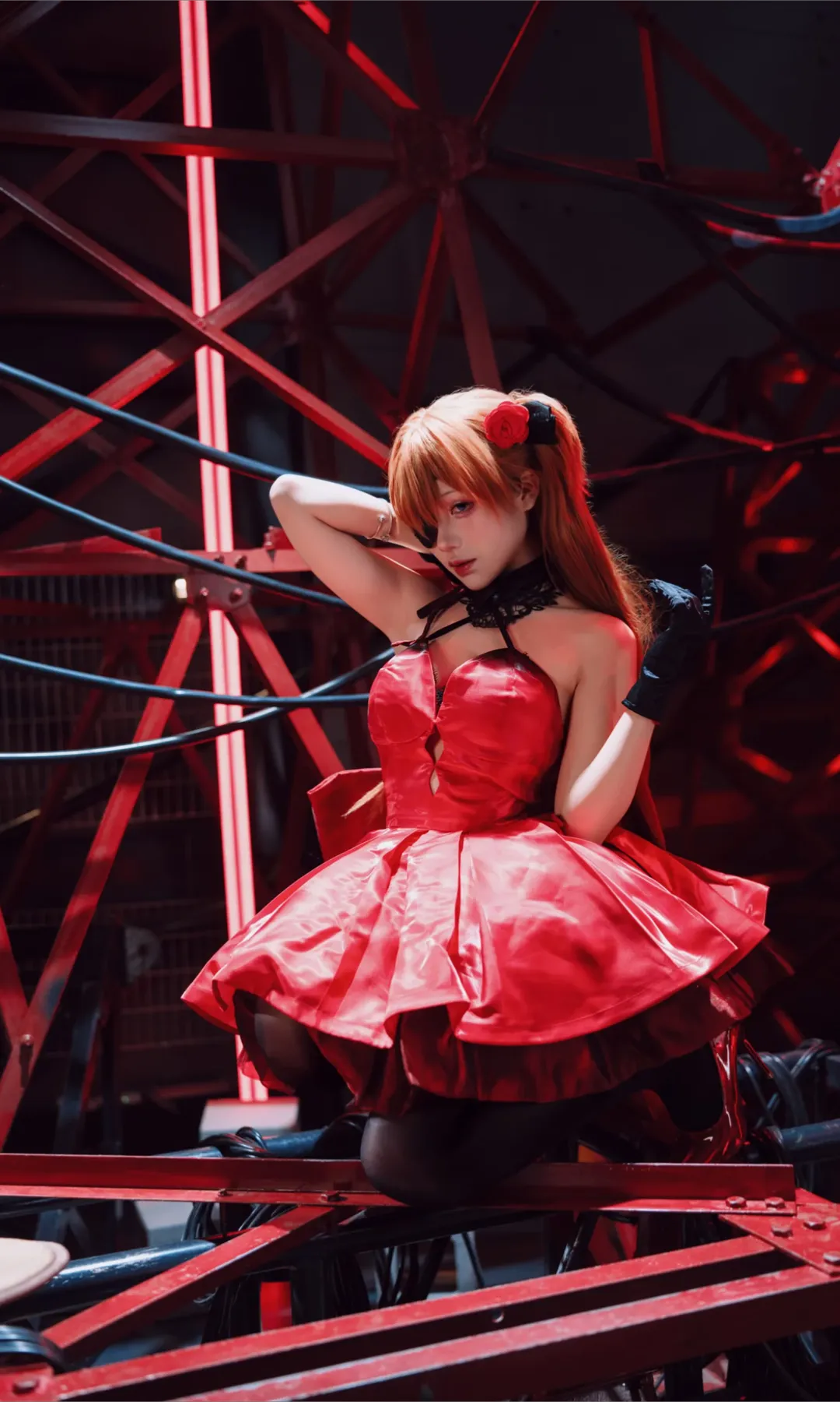 【明日香cos】新世紀福音戰士紅色工業風，融入NIKKE暗黑美學 - 第 7 張
