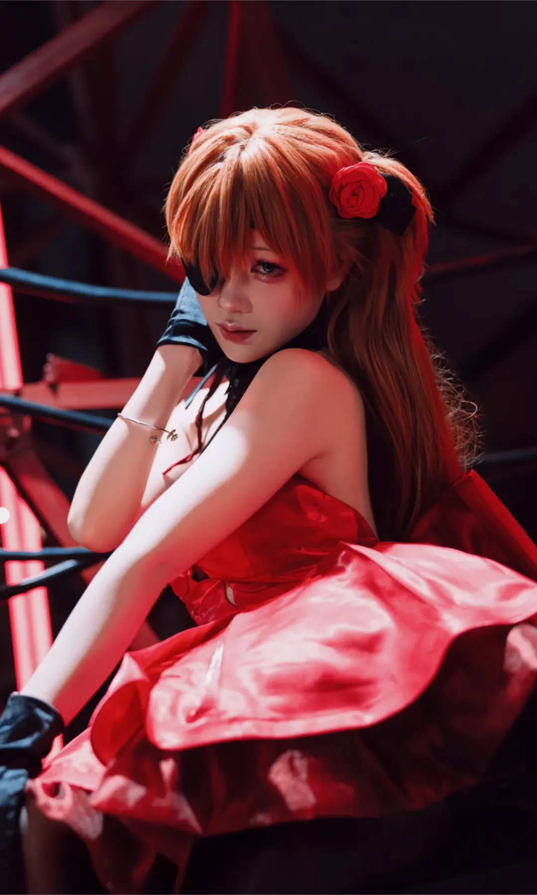 【明日香cos】新世紀福音戰士紅色工業風，融入NIKKE暗黑美學 - 第 8 張
