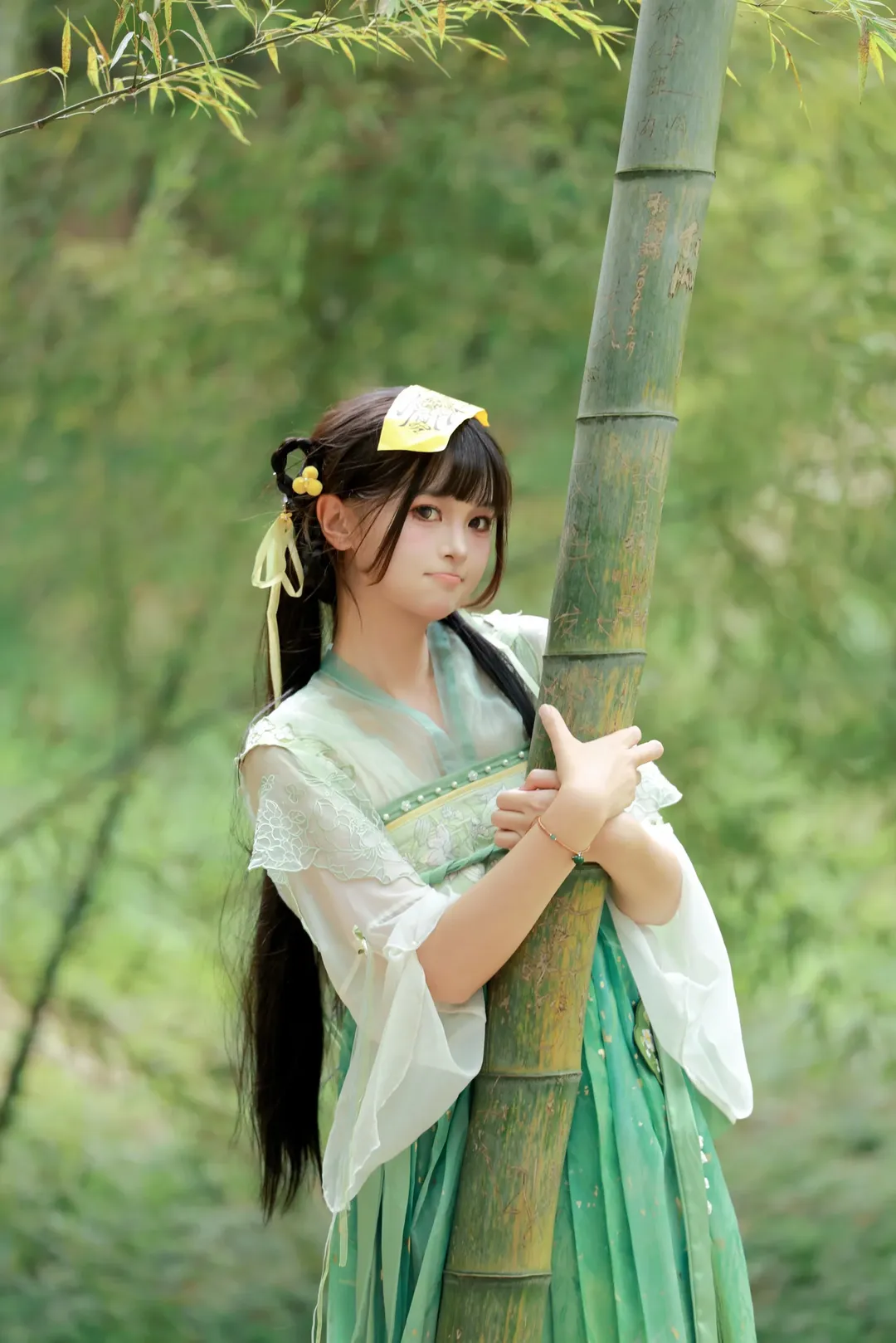 【林妙妙cos】古灵精怪小师妹，竹林里的第一次古风体验 - 第 10 张