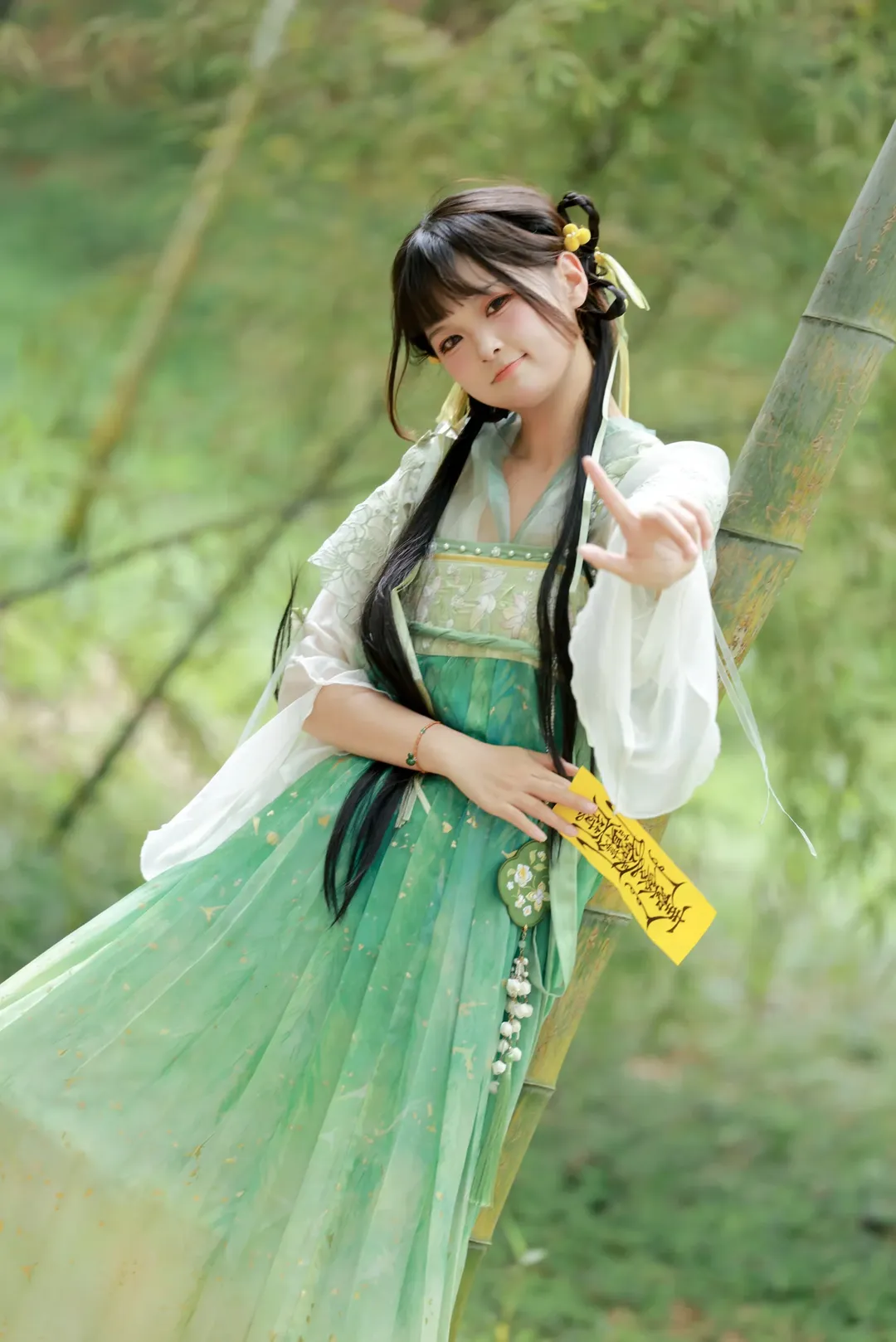 【林妙妙cos】古灵精怪小师妹，竹林里的第一次古风体验 - 第 7 张