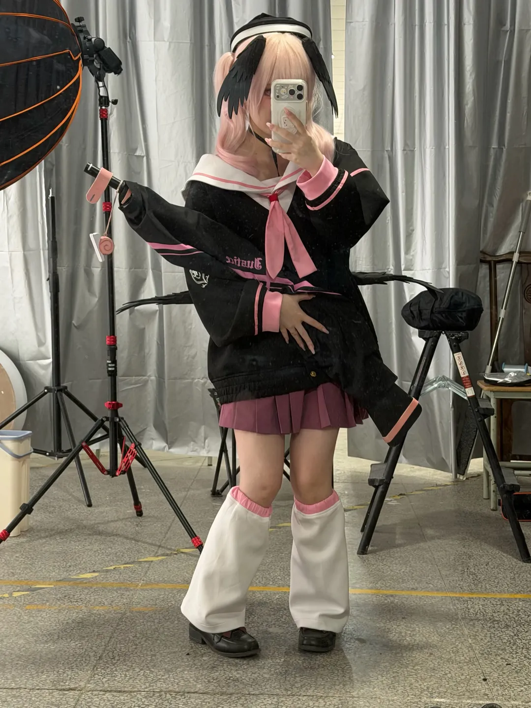 【下江小春cos】蔚蓝档案暗黑水手服，镜前自拍记录 - 第 1 张