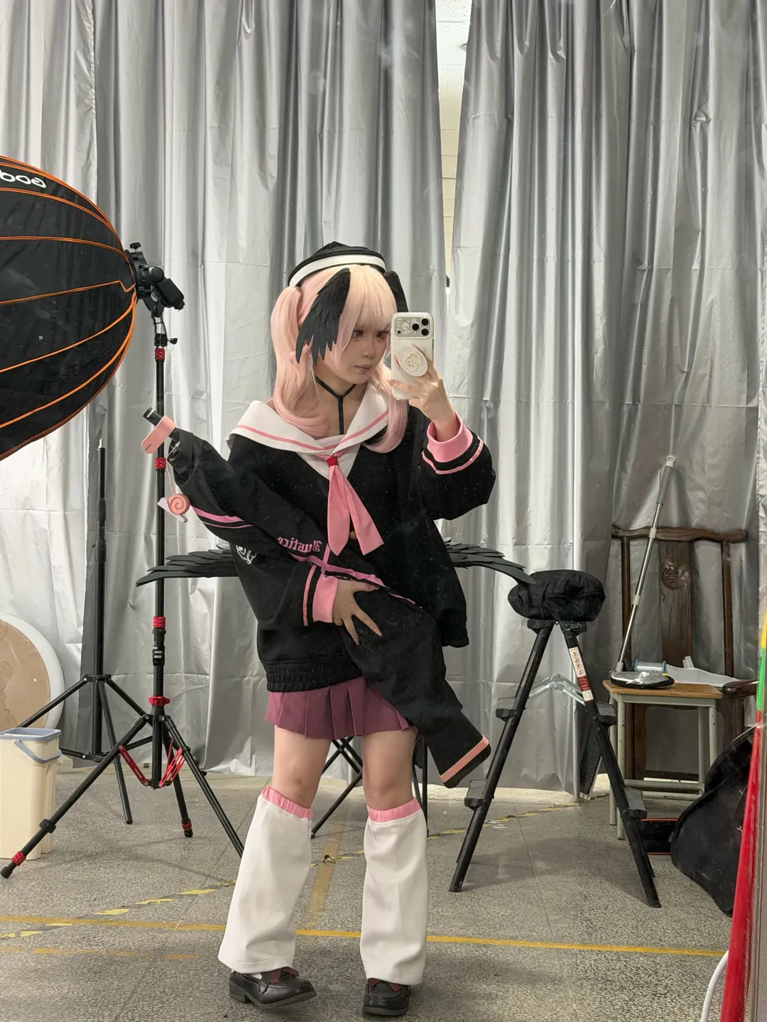 【下江小春cos】蔚蓝档案暗黑水手服，镜前自拍记录 - 第 2 张