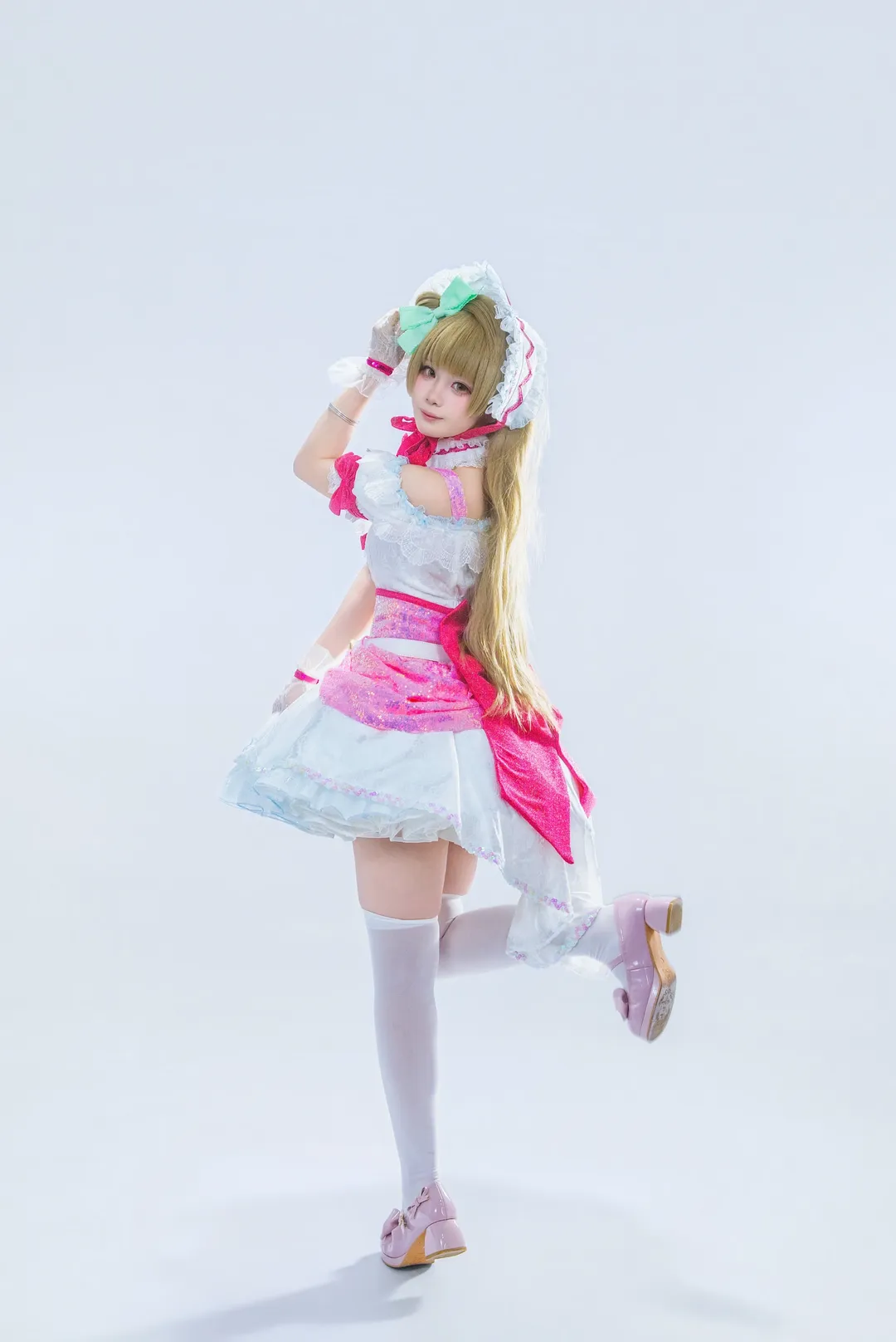 【南小鸟cos】LoveLive!经典洋装与白丝动态正片 - 第 2 张