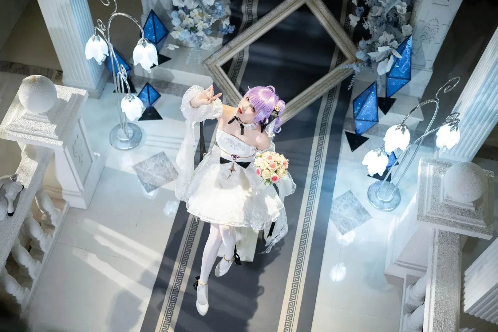 【独角兽cos】纯白洋装与紫发搭配的梦幻写真 - 第 4 张