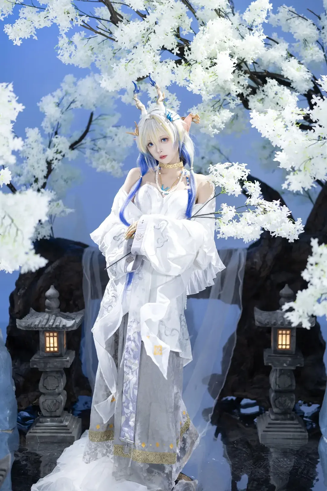 【黍cos】明日方舟音律聯覺，白花樹下的清冷幻想 - 第 3 張