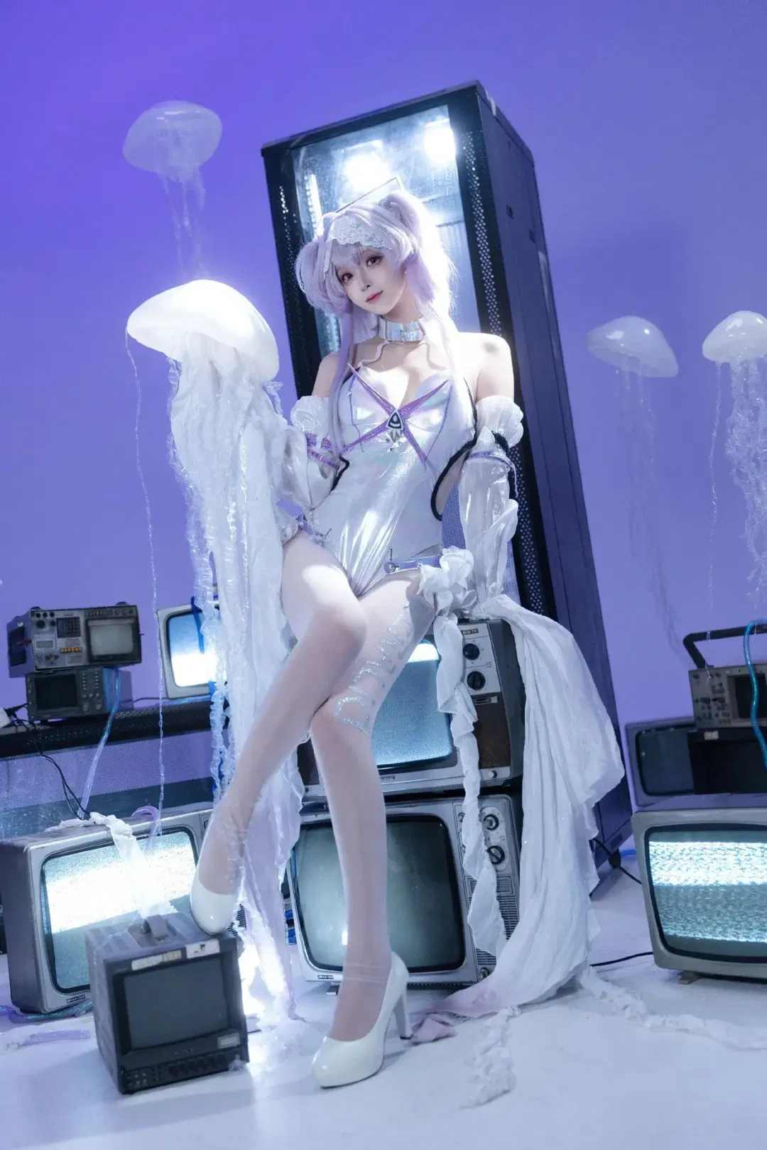 【莉贝雷利奥cos】nikke胜利女神里的赛博朋克幻梦 - 第 3 张