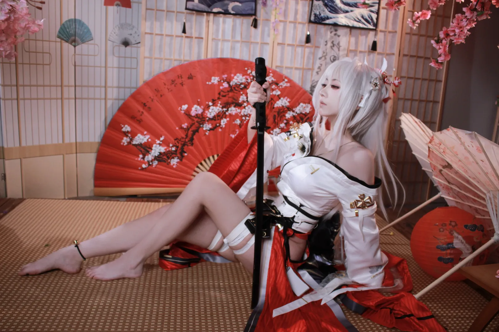 【绯雪cos】鸣潮的绯雪，这套红白和风造型的写真分享 - 第 7 张