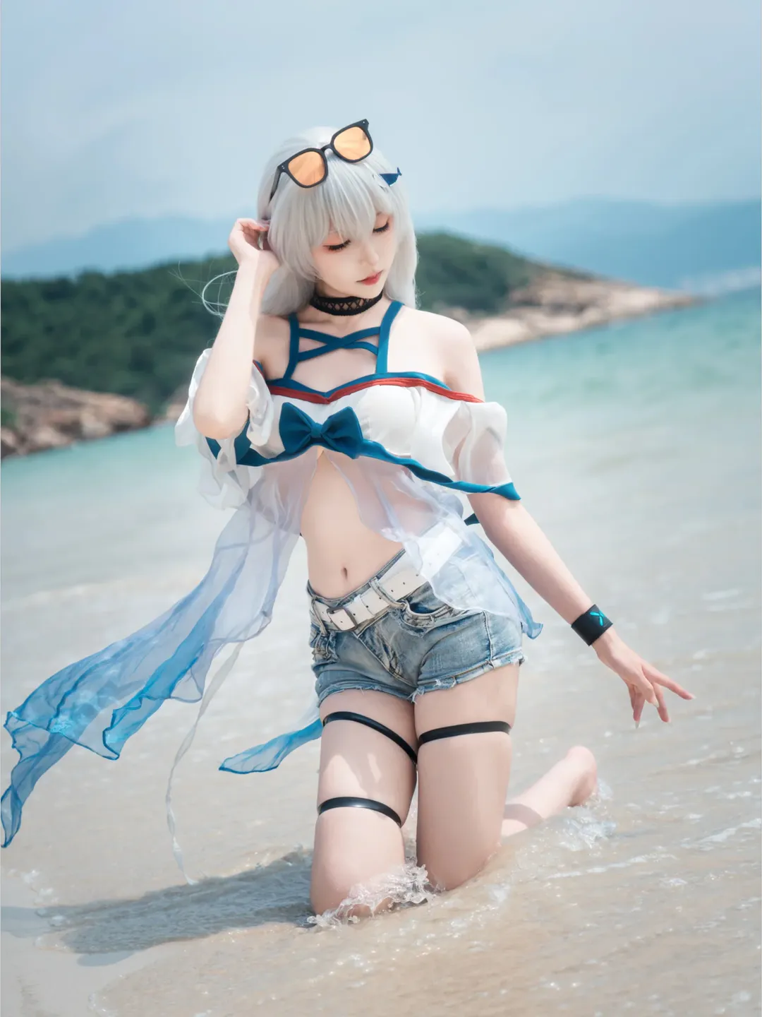 【明日方舟斯卡蒂cos】夏日海边的清冷少女 - 第 1 张