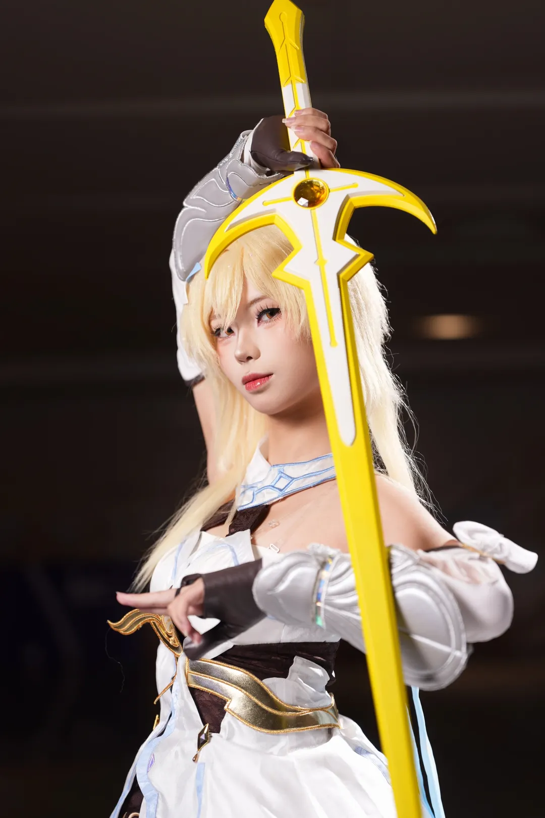 【荧cos】原神大中华场照 战斗风荧妹动作细节与拍摄回顾 - 第 10 张