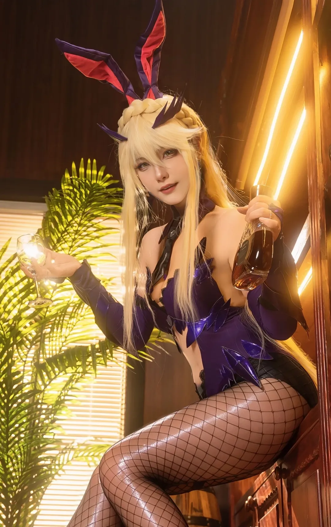 【黑槍呆cos】fate 微醺酒吧裡的兔女郎 - 第 1 張