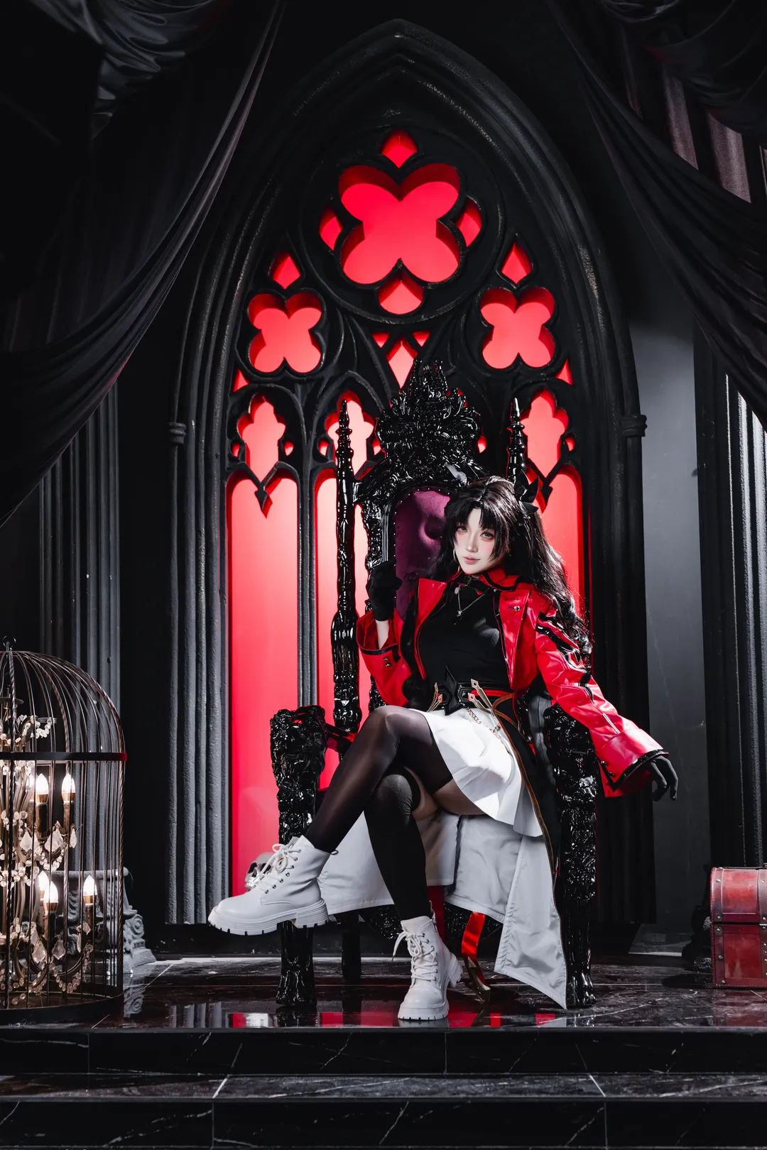 【远坂凛cos】Fate经典红黑造型，暗黑哥特风王座场景 - 第 2 张