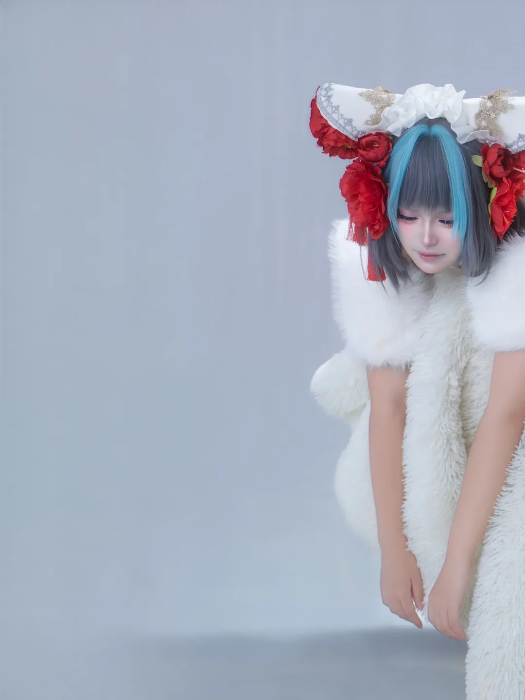 【柴郡cos】碧蓝航线新年旗袍，毛绒绒的冬日暖意 - 第 1 张