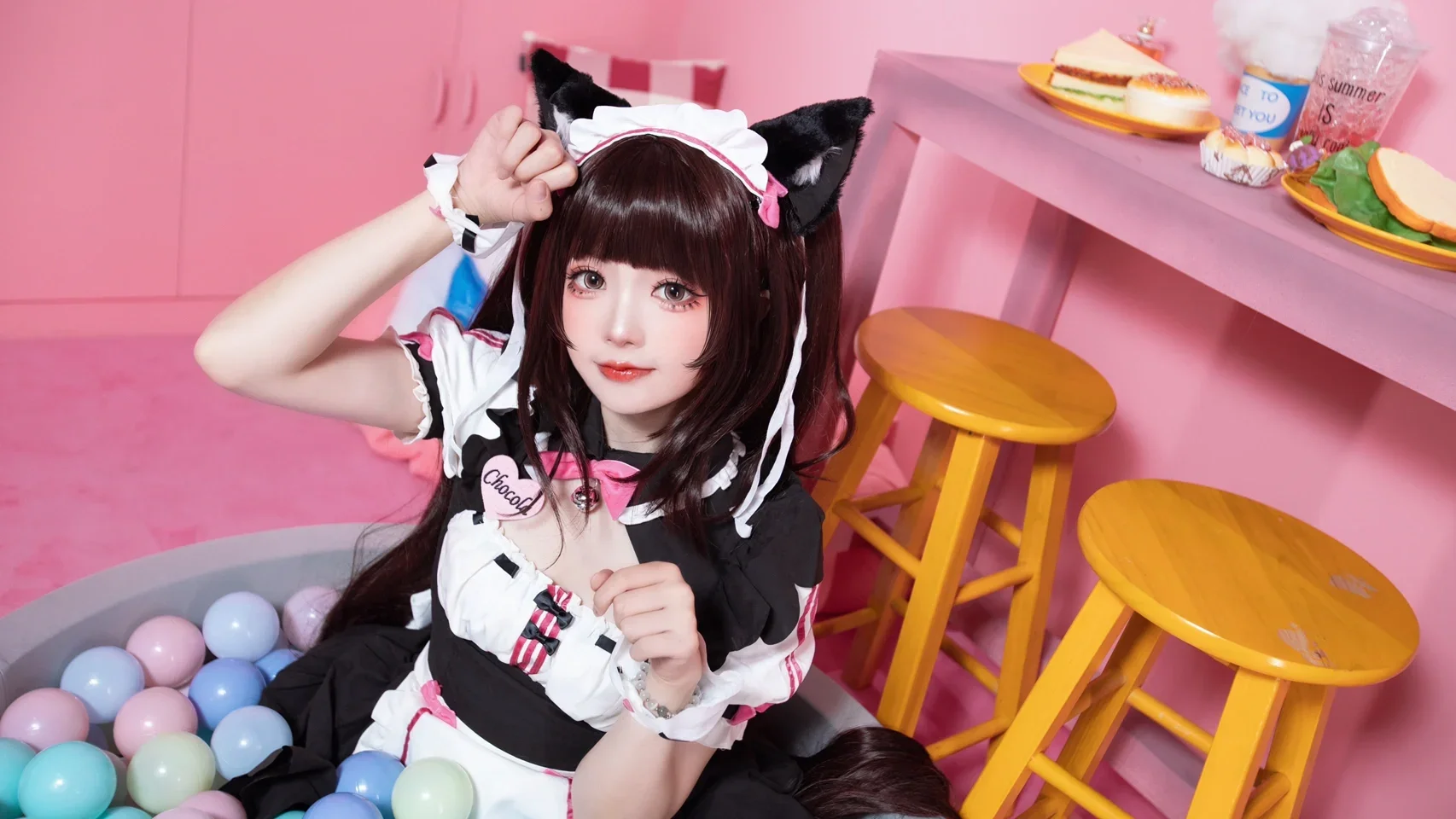 【巧克力cos】猫娘乐园的海洋球池，跟猫猫玩球好开心 - 第 3 张