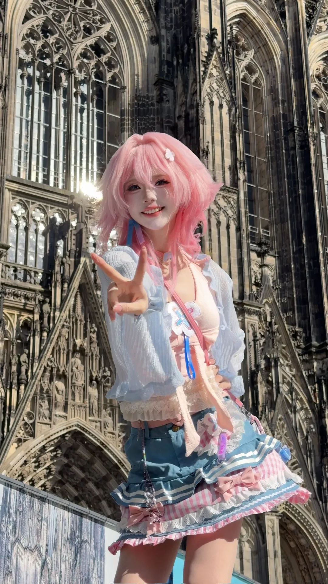 [March 7th cosplay] Honkai: Star Rail headcanon DIY pink-themed outfit - Image 2