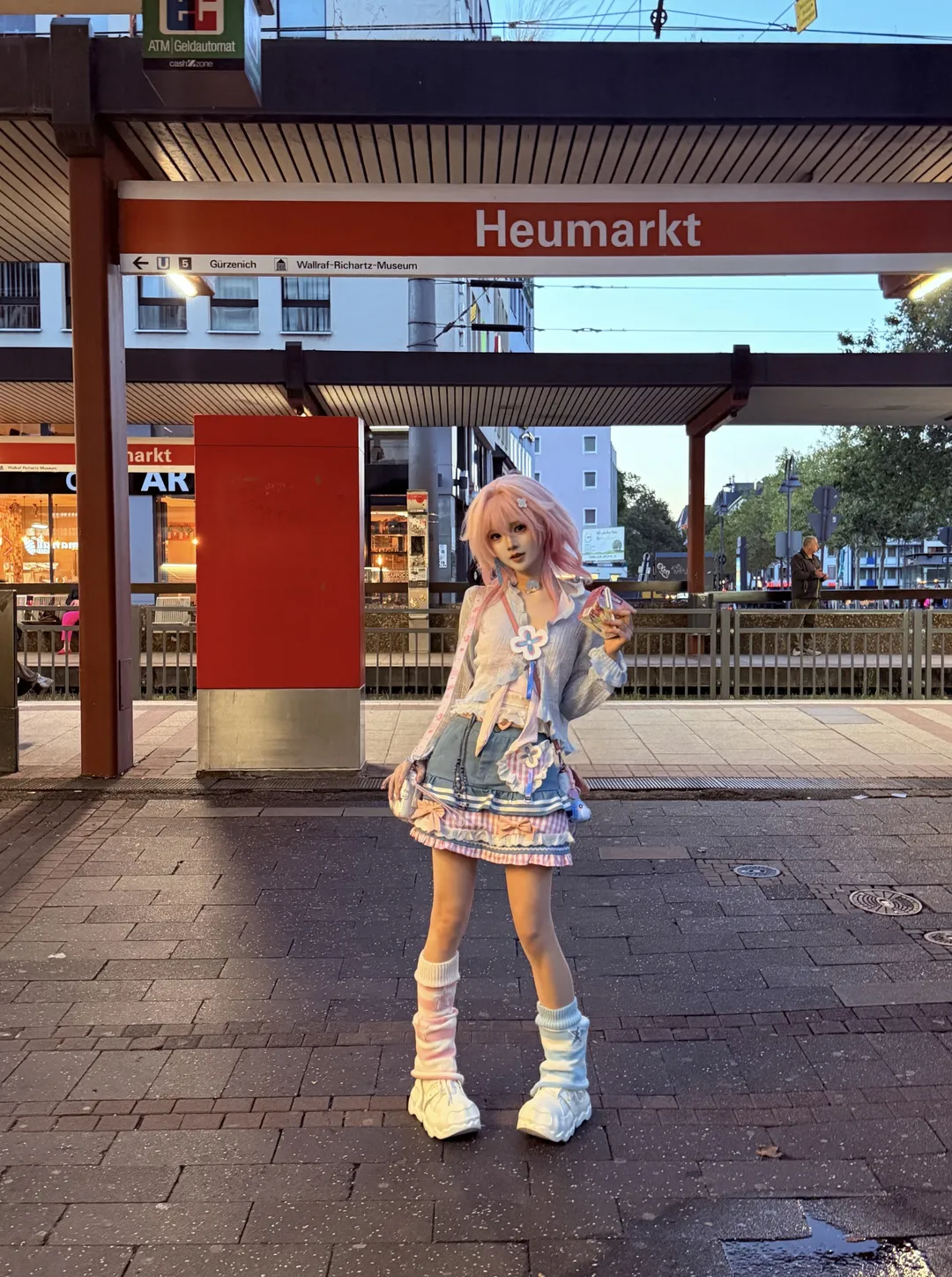 [March 7th cosplay] Honkai: Star Rail headcanon DIY pink-themed outfit - Image 4