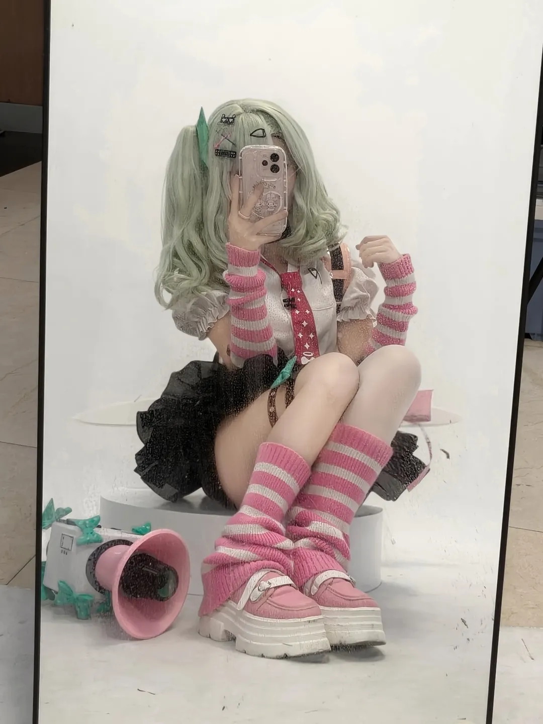 【千夏cos】绝区零的薄荷绿双马尾与粉色腿套造型 - 第 2 张