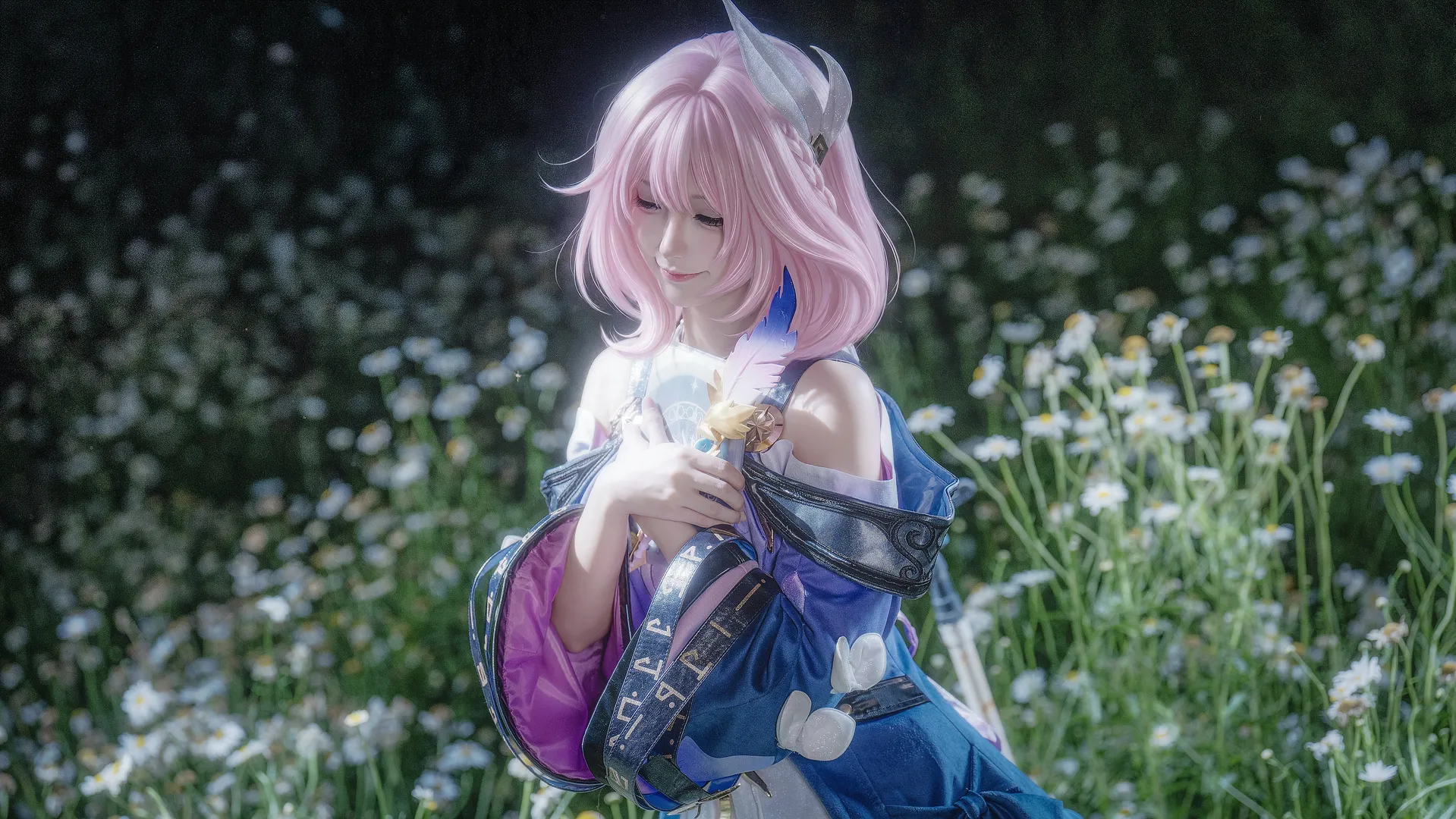 【小昔涟cos】夜晚的雏菊花丛与魔法书页 - 第 5 张