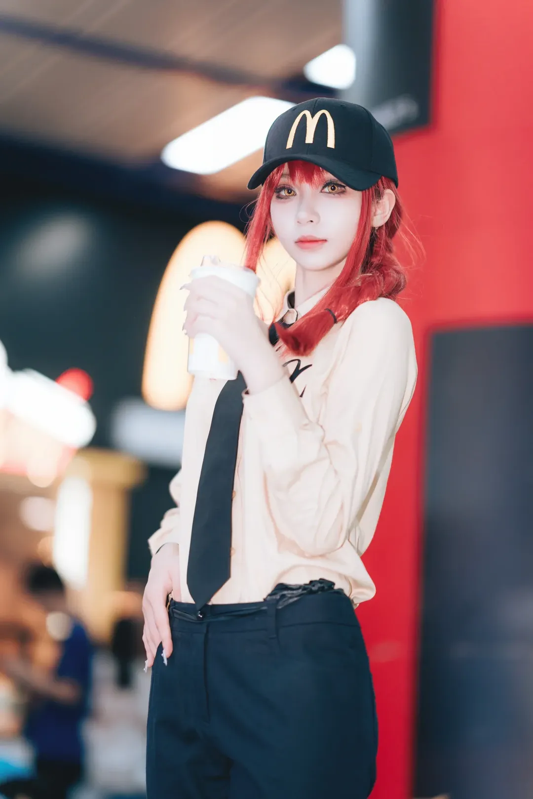 【玛奇玛cos】在麦当劳拍电锯人漫展返图太酷了 - 第 5 张