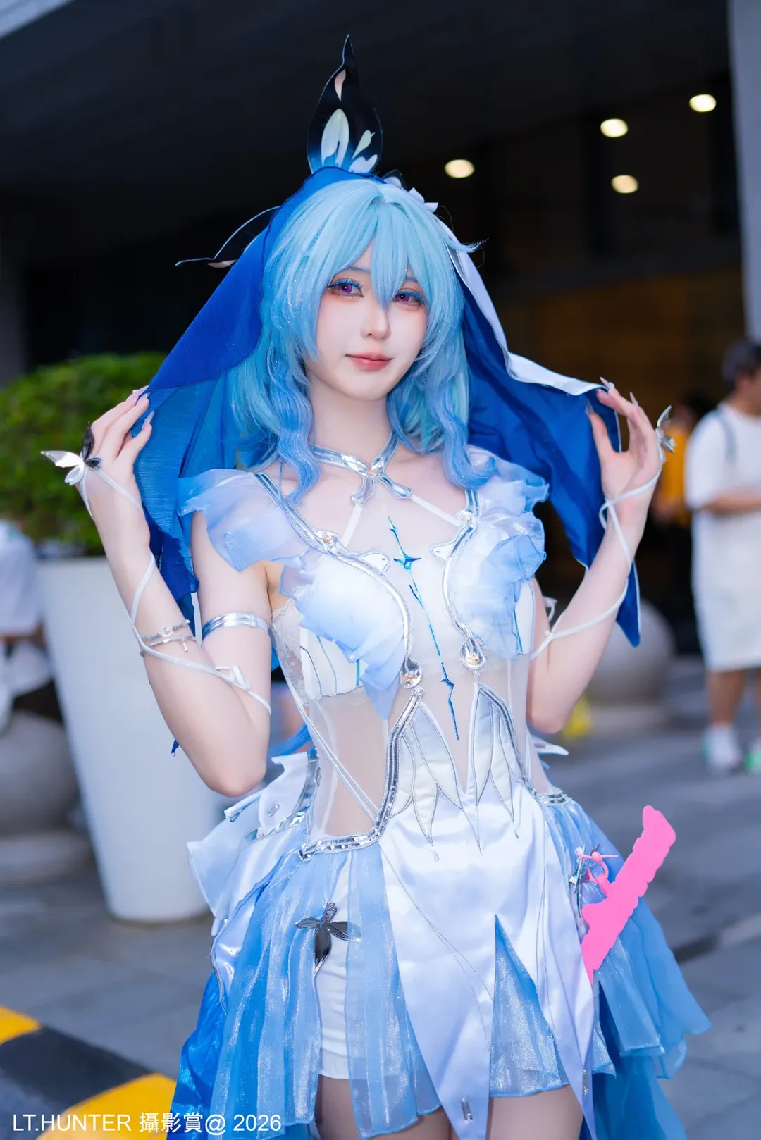 【鸣潮cos】萤火虫漫展的蓝白精灵风造型 - 第 2 张