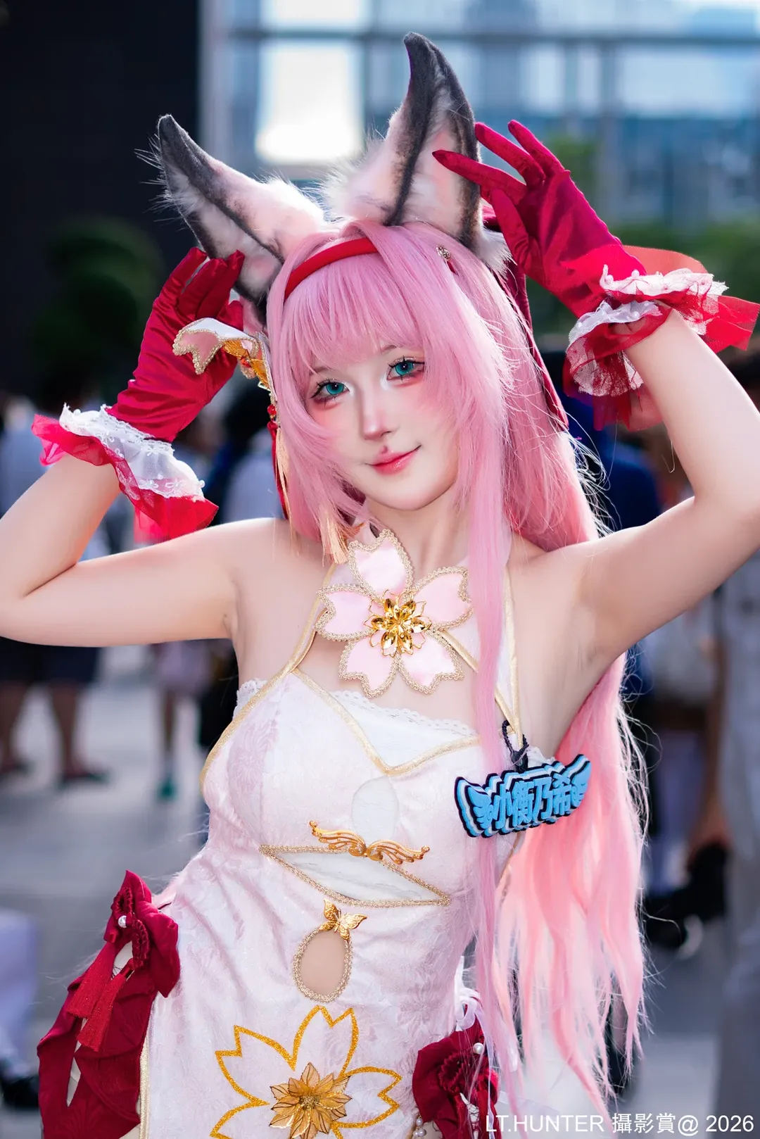 螢火蟲漫展的粉毛獸耳娘，這套服裝細節拉滿 - 第 9 張