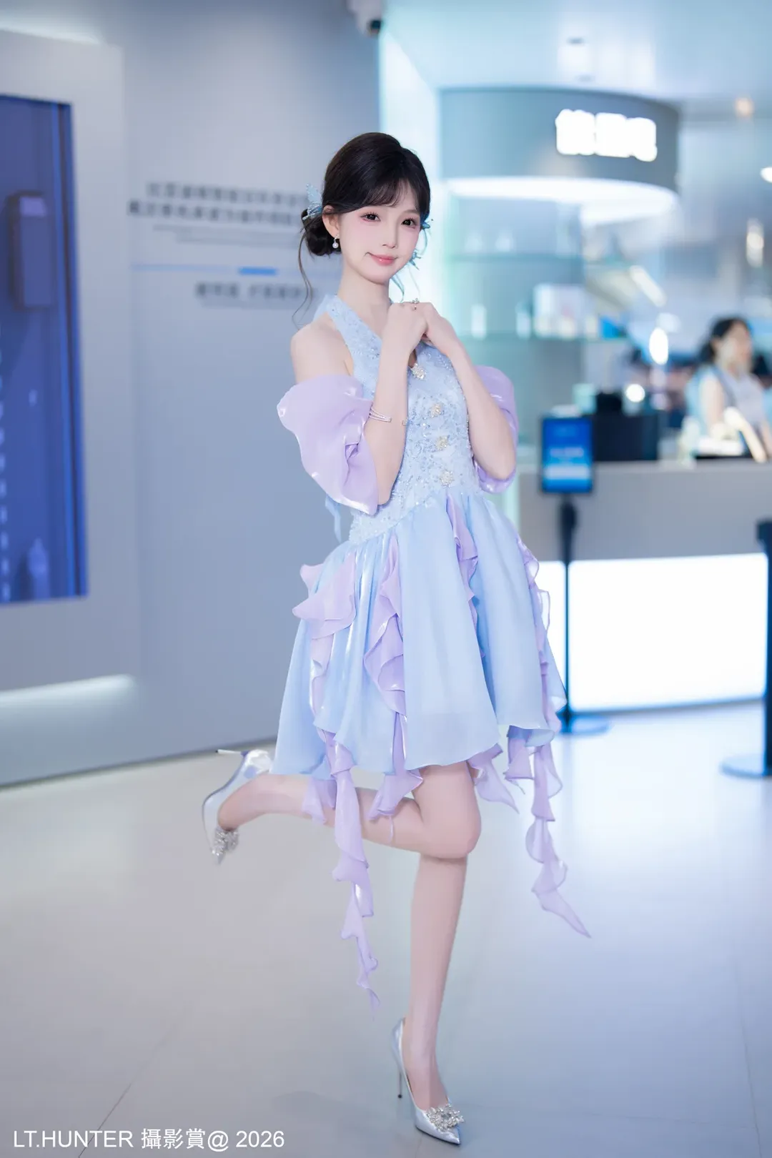 蓝紫渐变礼服车展现场记录 - 第 6 张