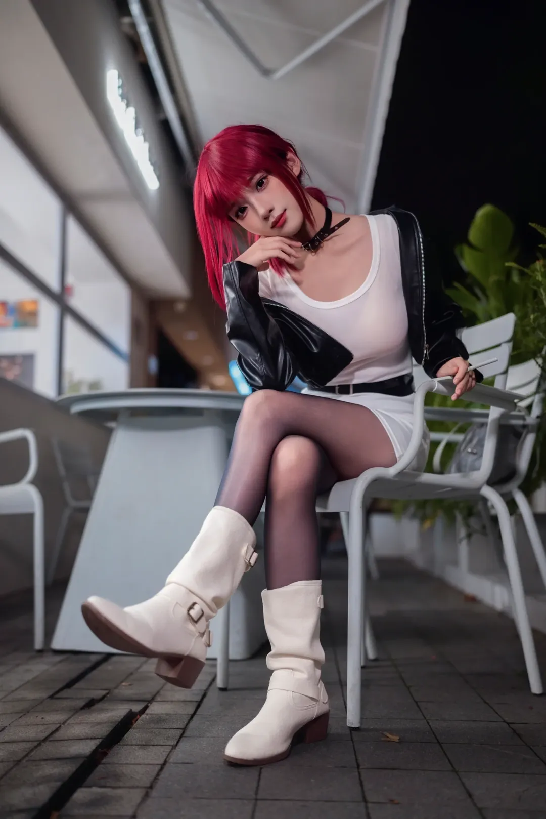 【田山小姐cos】夜色街頭裡的呑雲吐霧，這身皮衣配短裙太有感覺了 - 第 14 張