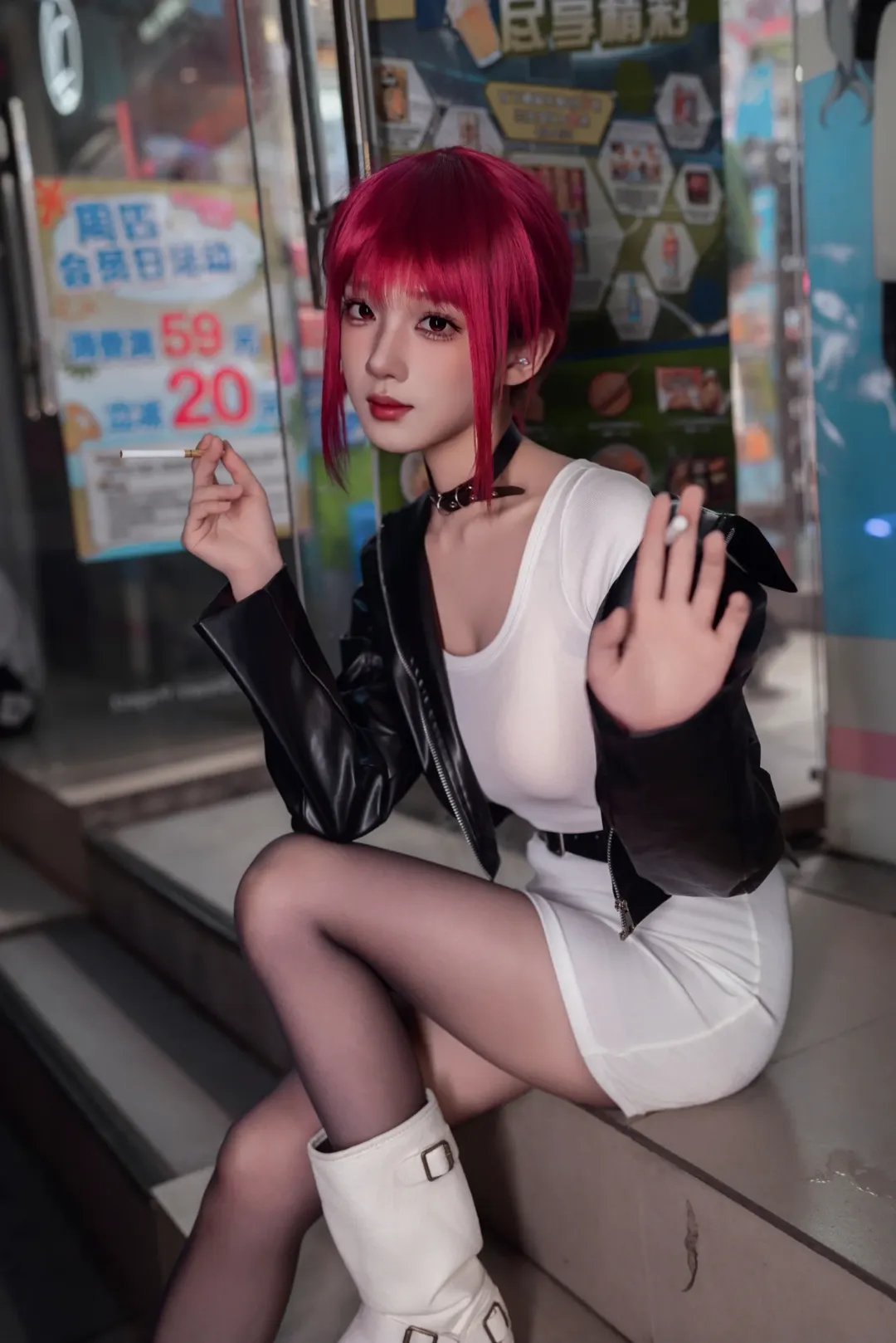 【田山小姐cos】夜色街頭裡的呑雲吐霧，這身皮衣配短裙太有感覺了 - 第 4 張