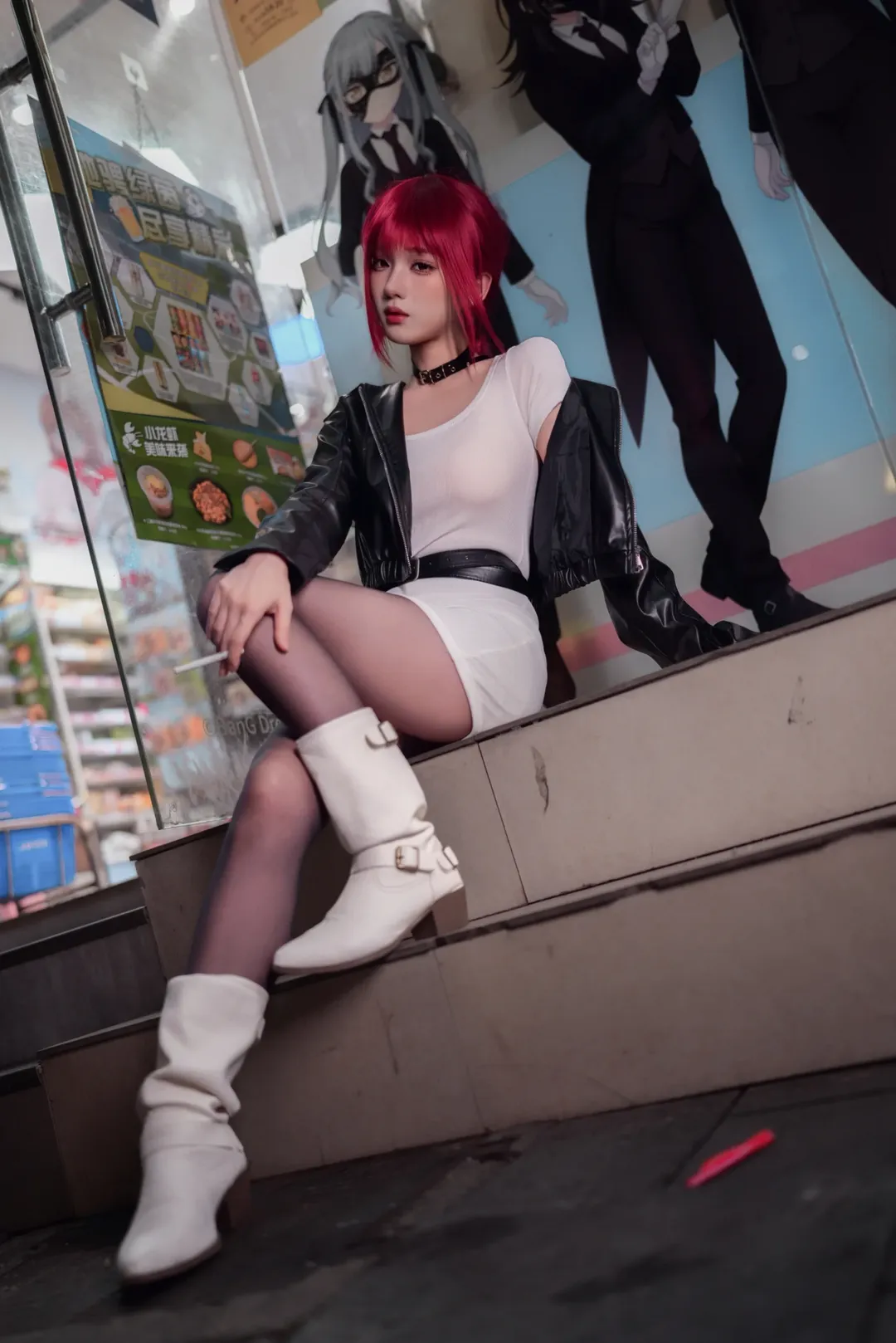 【田山小姐cos】夜色街頭裡的呑雲吐霧，這身皮衣配短裙太有感覺了 - 第 5 張