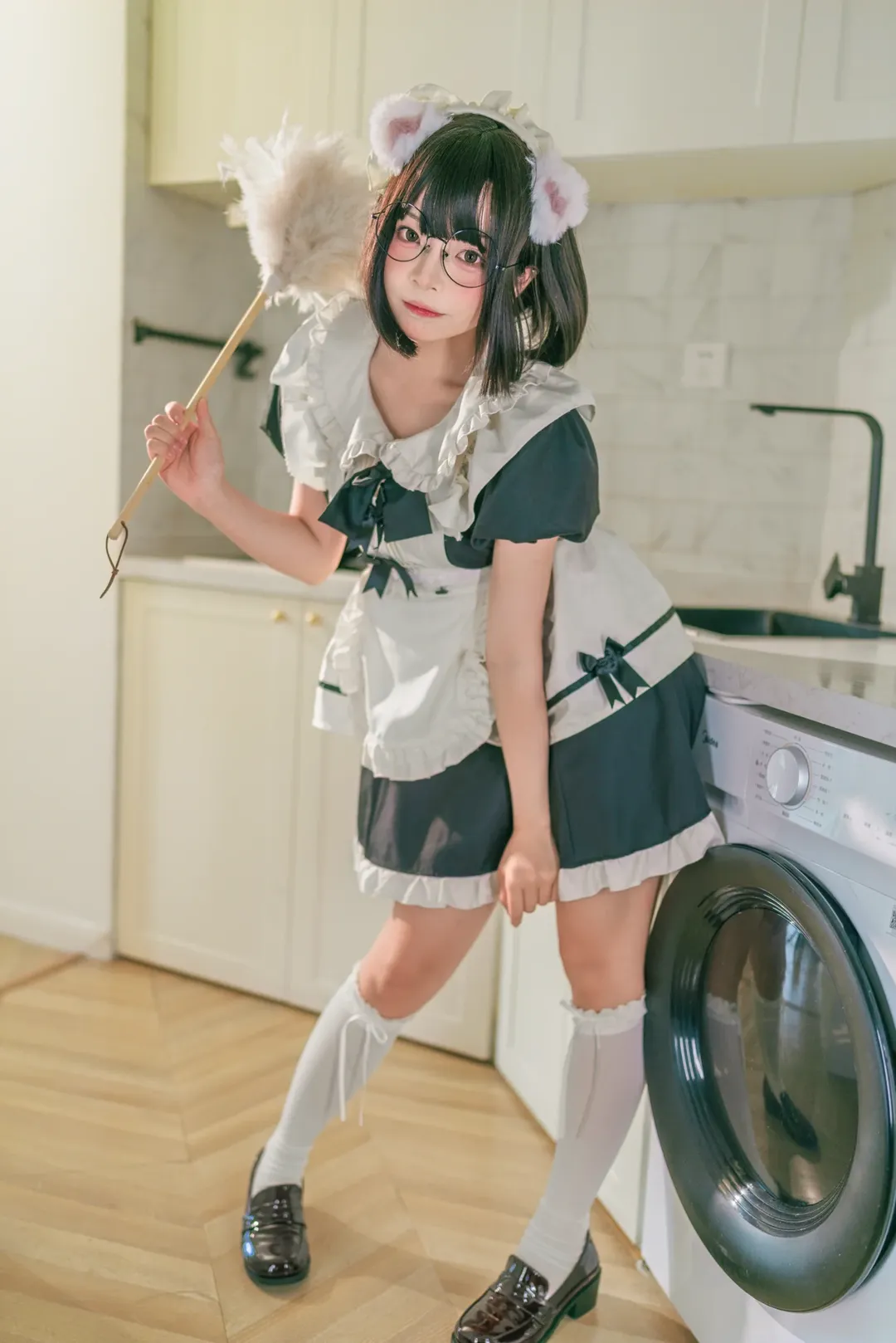 這套貓耳女僕裝搭配白絲太顯身材了 - 第 11 張