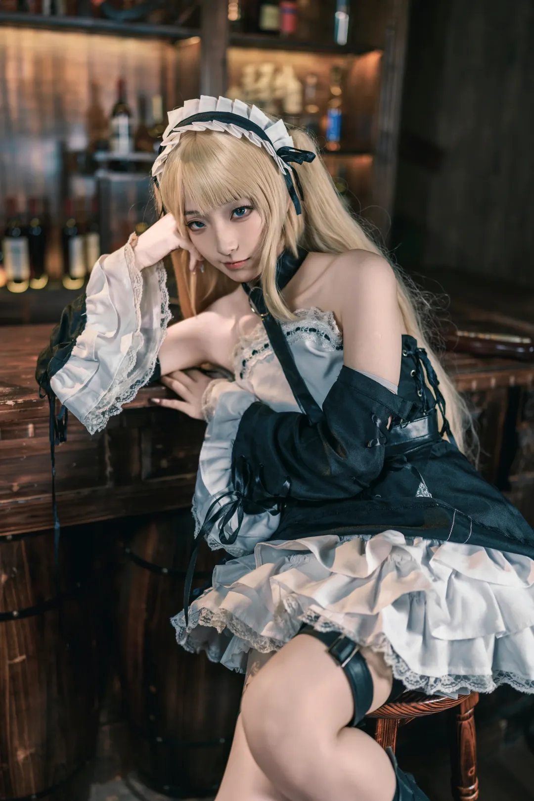 【玛莉萝丝cos】酒馆里的坏女人，反差感拉满 - 第 12 张
