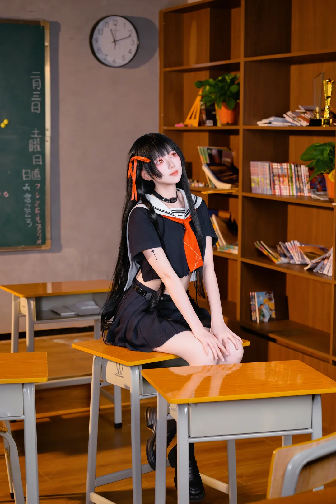 【千咲cos】鸣潮学院风，放学后的教室光影 - 第 10 张