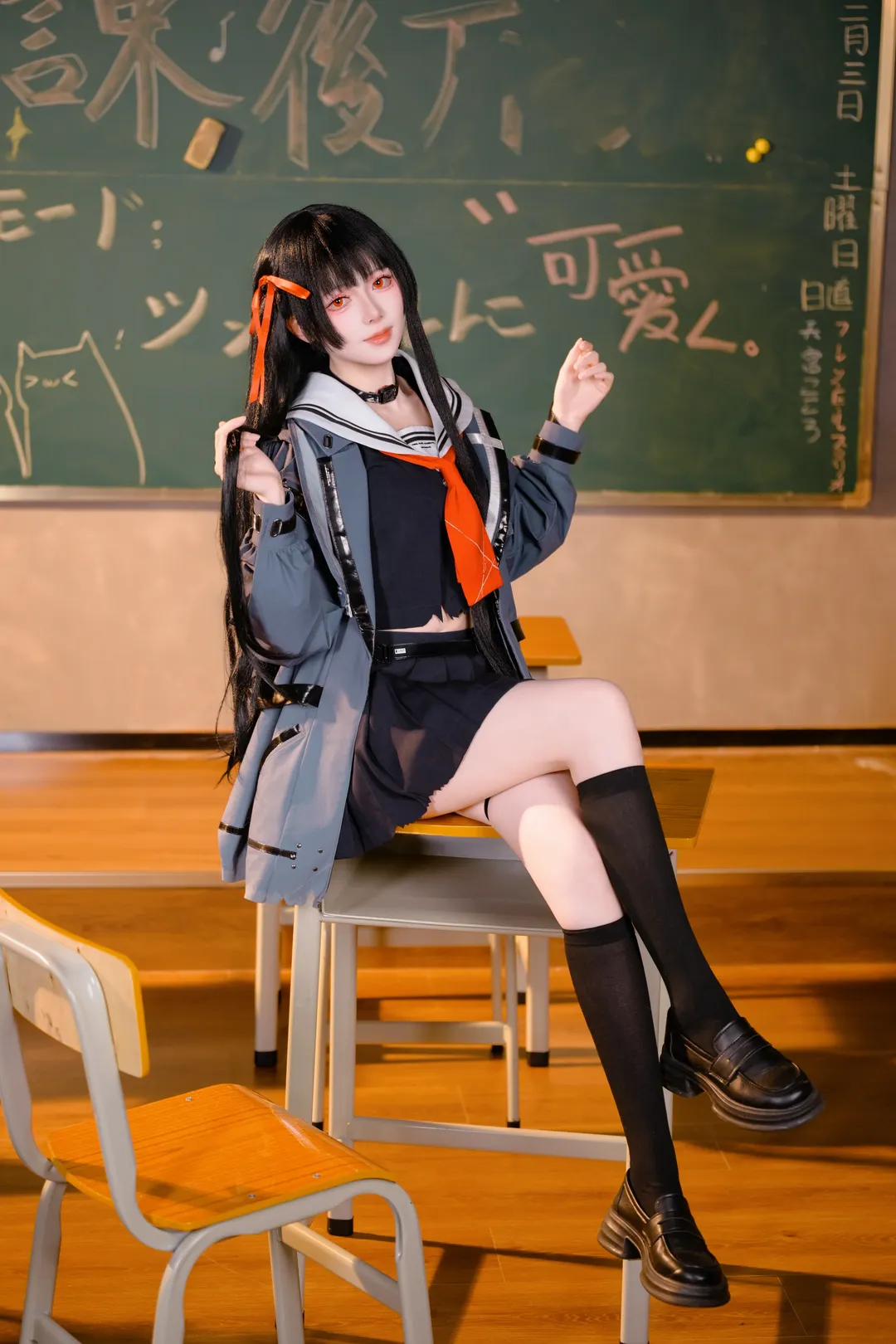 【千咲cos】鸣潮学院风，放学后的教室光影 - 第 3 张