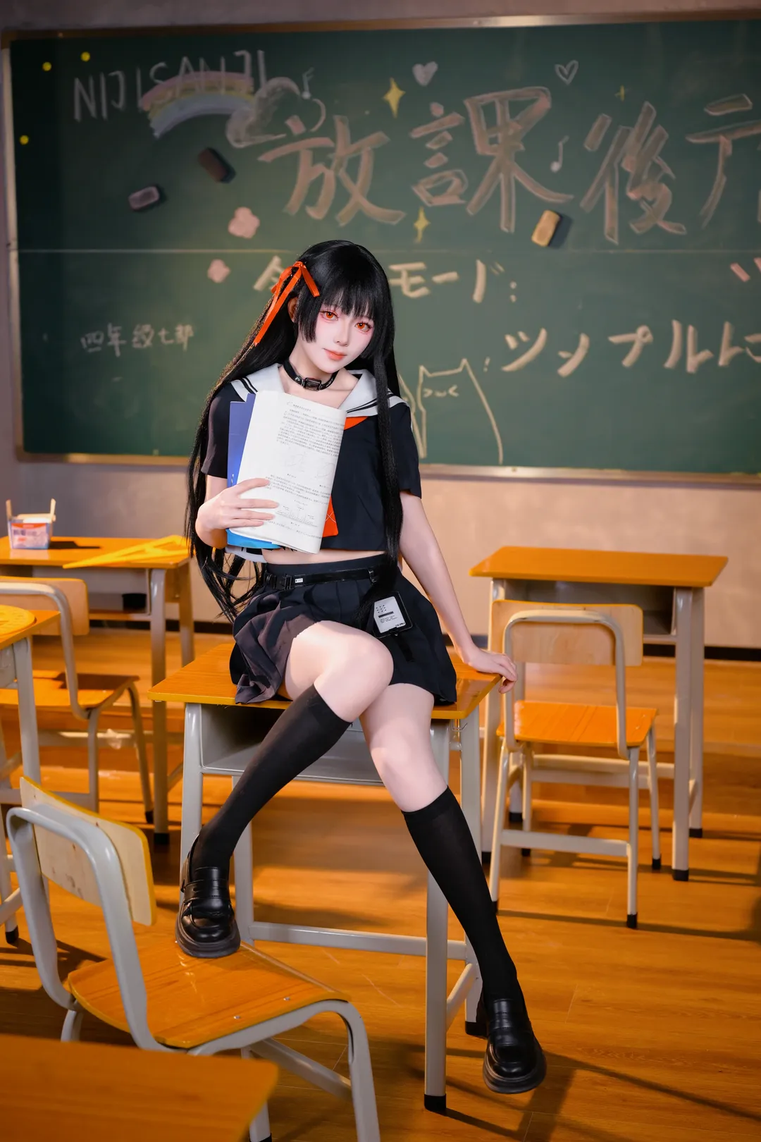 【千咲cos】鸣潮学院风，放学后的教室光影 - 第 9 张
