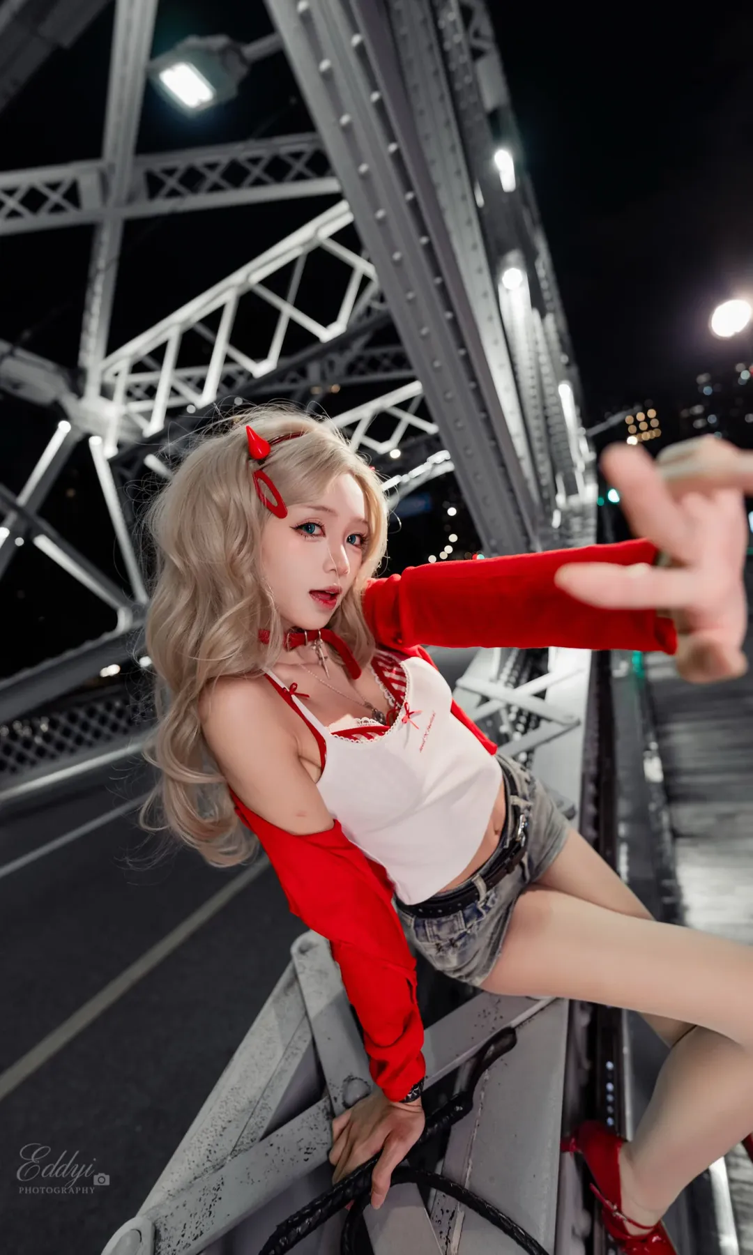 【高卷杏cos】自动鱼眼头下的女神异闻录5，一秒出镜变成二次元 - 第 9 张