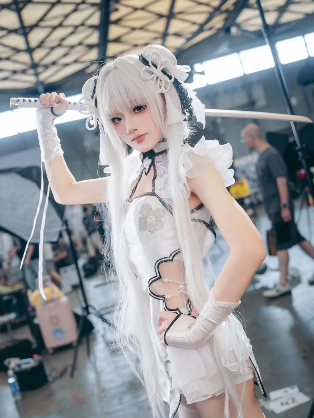 【遠坂凜cos】CJ現場黑絲紅披風的高動態抓拍體驗 - 第 14 張