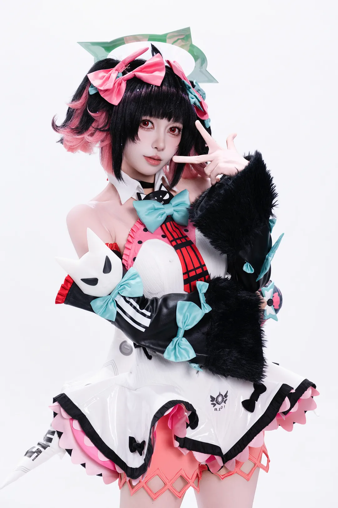 【南宫羽cos】绝区零妄想天使 白棚动作参考 - 第 2 张