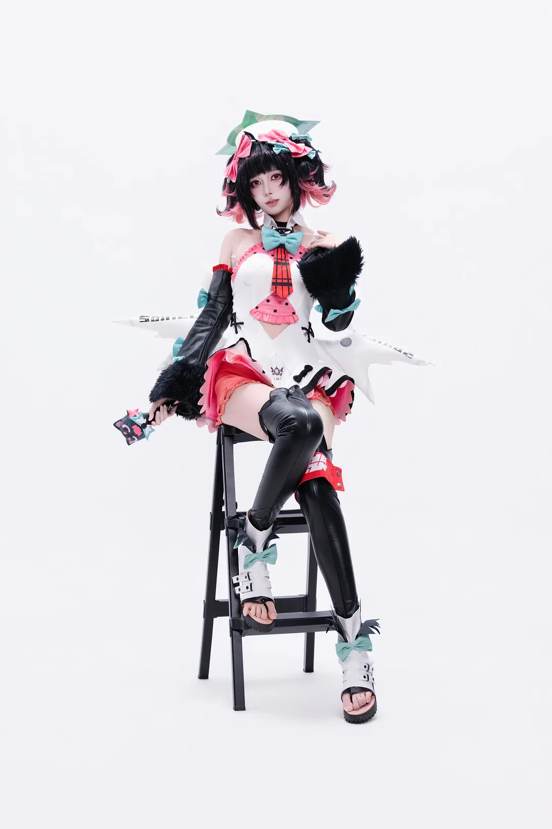 【南宫羽cos】绝区零白棚动作参考记录 - 第 3 张