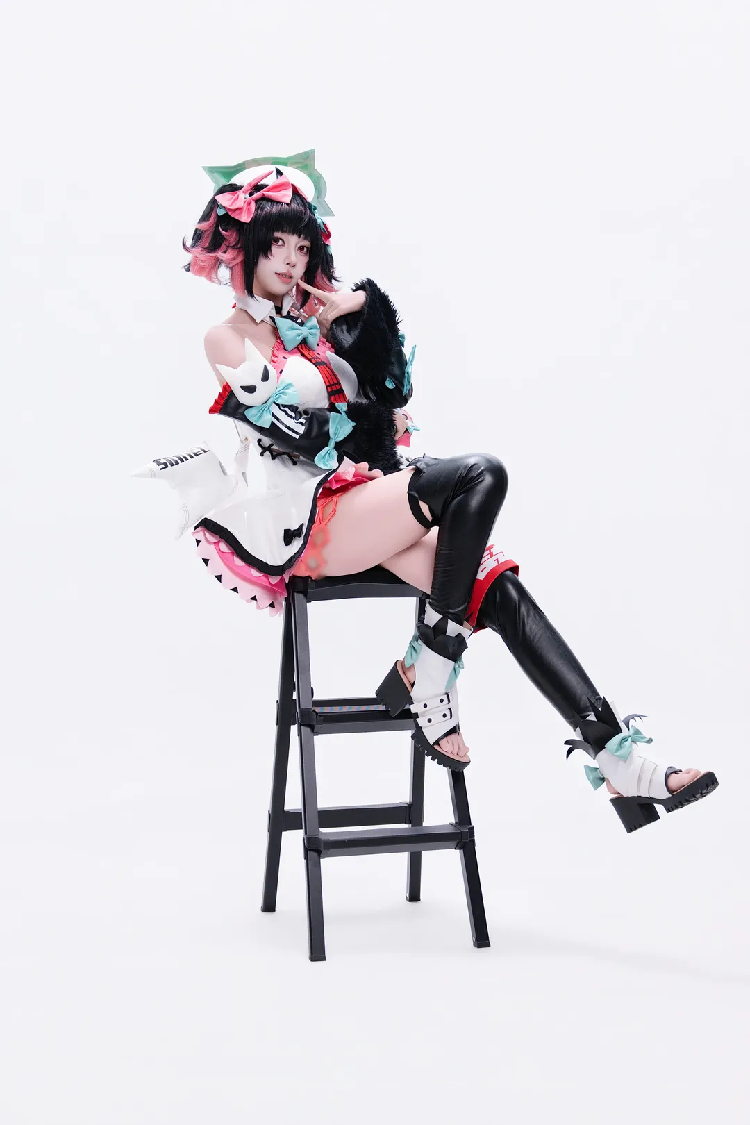 【南宫羽cos】绝区零白棚动作参考记录 - 第 6 张