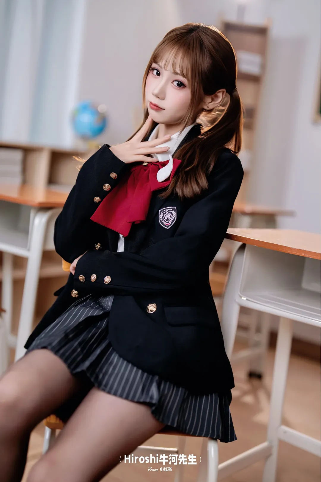 教室里的JK制服穿搭，黑丝长腿真的很出片 - 第 10 张