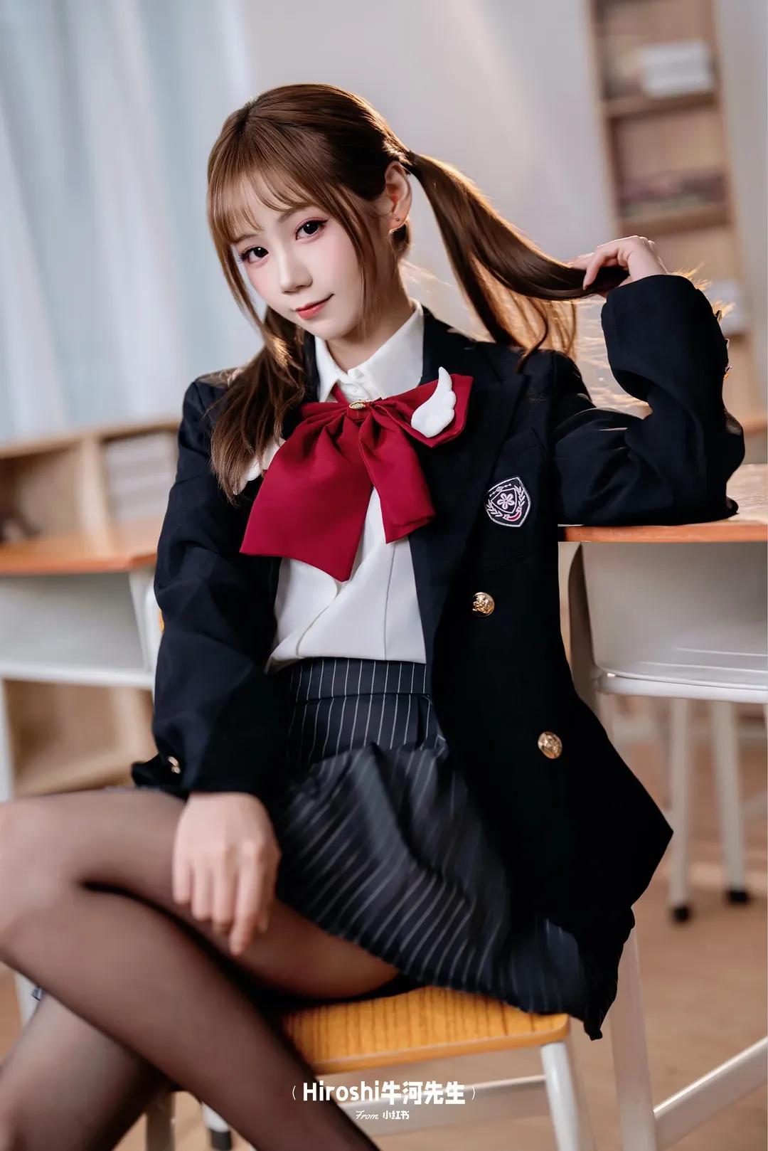 教室里的JK制服穿搭，黑丝长腿真的很出片 - 第 3 张