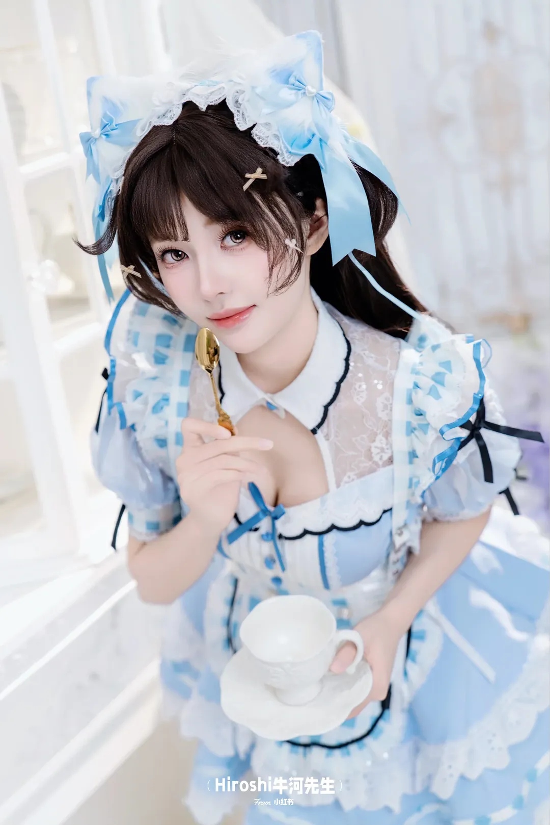 蓝白格纹猫耳女仆装，来自甜美二次元的实拍分享 - 第 1 张