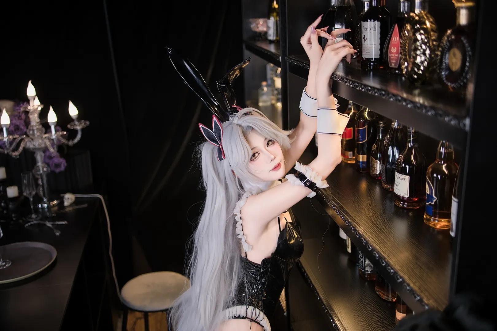 【欧根亲王cos】碧蓝航线酒吧兔女郎，漆皮与黑丝的魅力 - 第 2 张