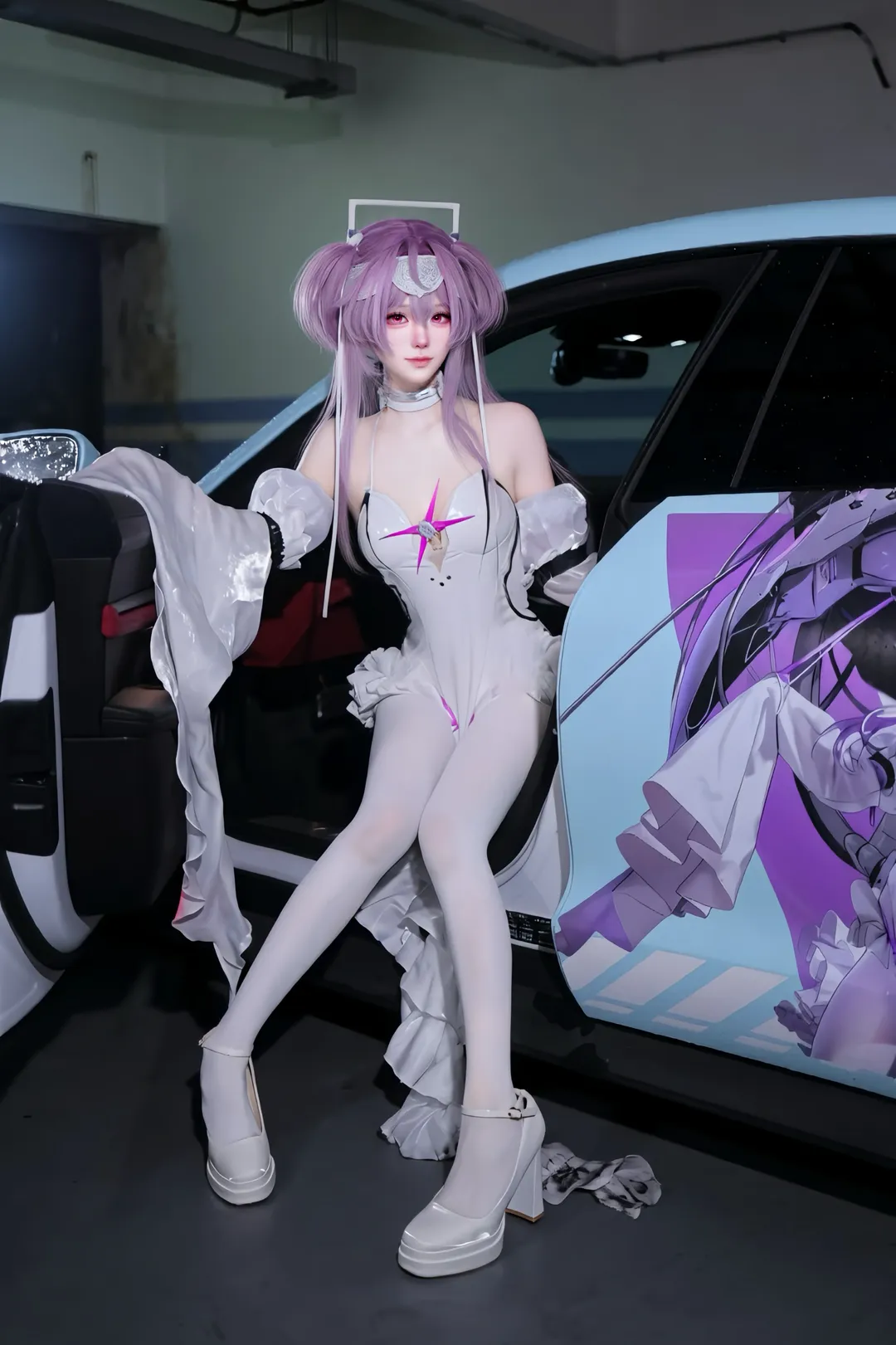 【莉貝雷莉奧cos】妮姬痛車遇上純白科幻戰衣 - 第 1 張
