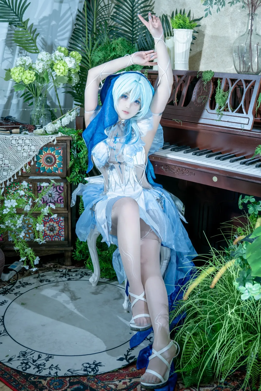 【嫦娥cos】中秋月宫仙子的奇幻蓝白纱裙造型 - 第 1 张
